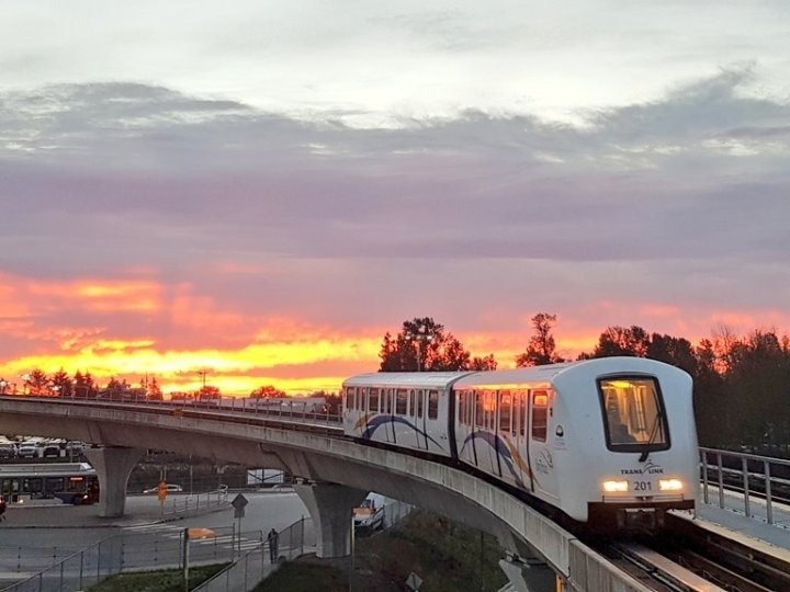 因醫療事故 Lougheed Town Centre架空列車站關閉