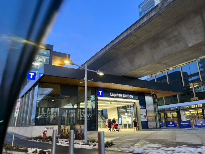 運輸聯線說介乎King Edward與Bridgeport的1段加拿大線列車停頓運聯安排穿梭巴士服務