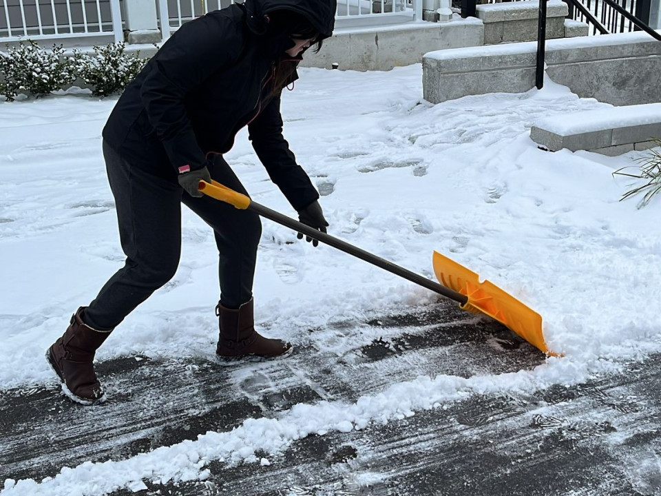 Featured News-加拿大雪崩中心說BC東北部山區大量積雪造成非常危險的情況不過預計在今日暴風雪間歇期間風險會略為緩和