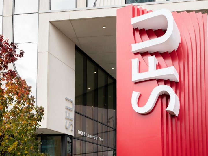 SFU前學院女經理涉挪用大學近20萬公款被控