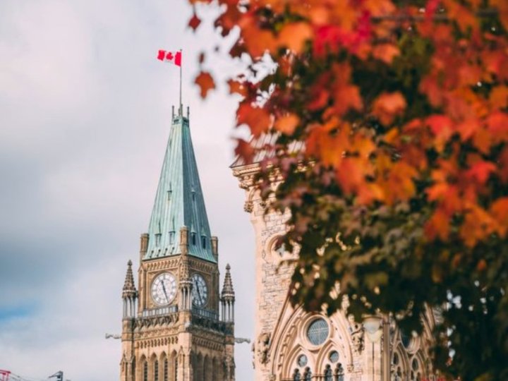 溫東國會議員關慧貞強制遣責黎智英被判囚20年