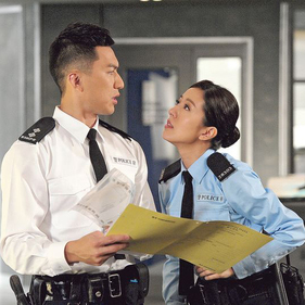 今年年初播出的《鐵馬戰車》，唐詩詠榮升第一女主角，飾演交通意外調查員，和袁偉豪是一對歡喜冤家。