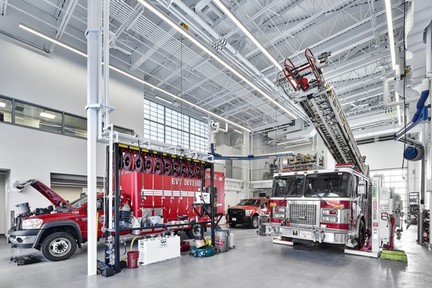 去年 10 月才開幕的 Cambie Fire Hall No. 3 有最先進的消防設備，歡迎大家來參觀，了解英勇的消防員工作的日常，他們還會為大家講解防火知識。