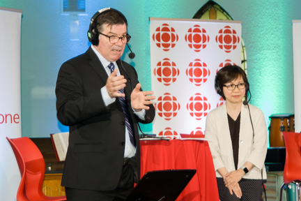 「Sold！房屋政策論壇」是 CBC 和加拿大中文電台首次合作的公開論壇，兩大傳媒各自貢獻了自己的專長和優勢。
