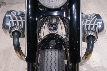 寶馬水平對置汽缸電單車引擎，歷史悠久。