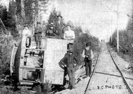 BC 省最早的 3 家有軌電車公司到 1897 年已全部破產。(City of Vancouver Archives)