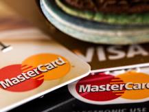 Expired credit card 過期信用卡應如何销毁 這兩個步驟十分關鍵1746054569