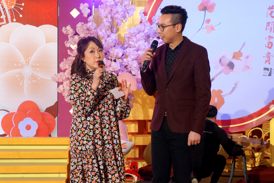 CNY Eve 送虎迎兔「兔氣揚眉迎新歲」10920