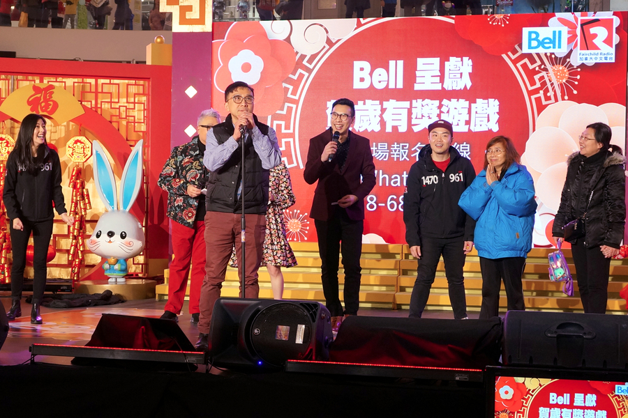 CNY Eve 送虎迎兔「兔氣揚眉迎新歲」10952