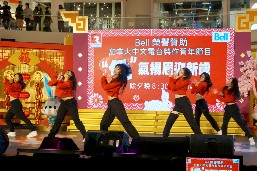 CNY Eve 送虎迎兔「兔氣揚眉迎新歲」10964