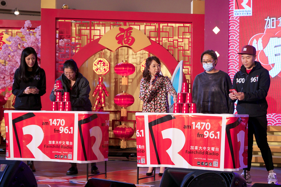 CNY Eve 送虎迎兔「兔氣揚眉迎新歲」10982