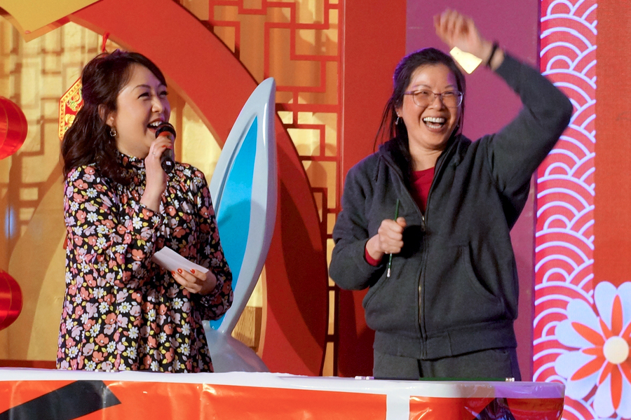CNY Eve 送虎迎兔「兔氣揚眉迎新歲」10991