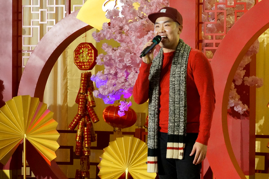 CNY Eve 送虎迎兔「兔氣揚眉迎新歲」11005