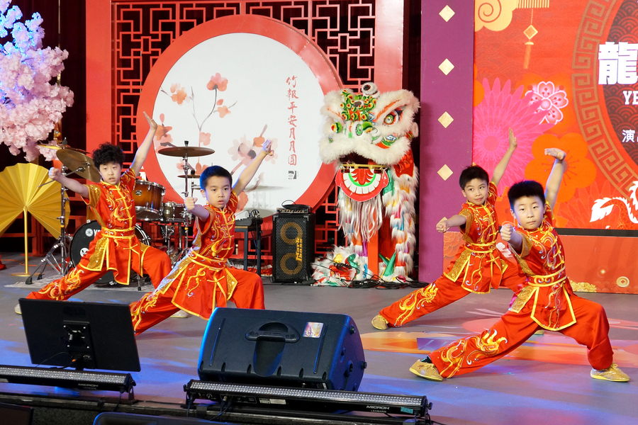 LNY Eve 送虎迎兔「龍鳳呈祥賀新歲」11889