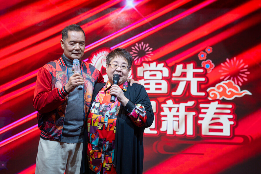 《一馬當先賀新春》圖片集13799