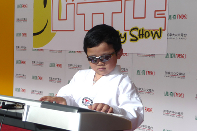 Little Sunshine Happy Show2217