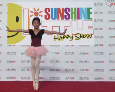 Little Sunshine Happy Show2226