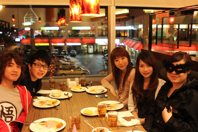 Xmas Party (4) 每枱坐一坐2320