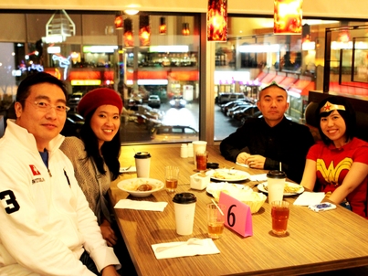 Xmas Party (4) 每枱坐一坐2322