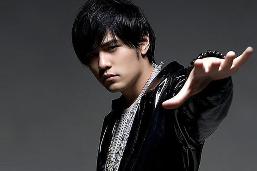 GCGC <br> 最受歡迎全球票選 <br> 男歌手候選名單3482