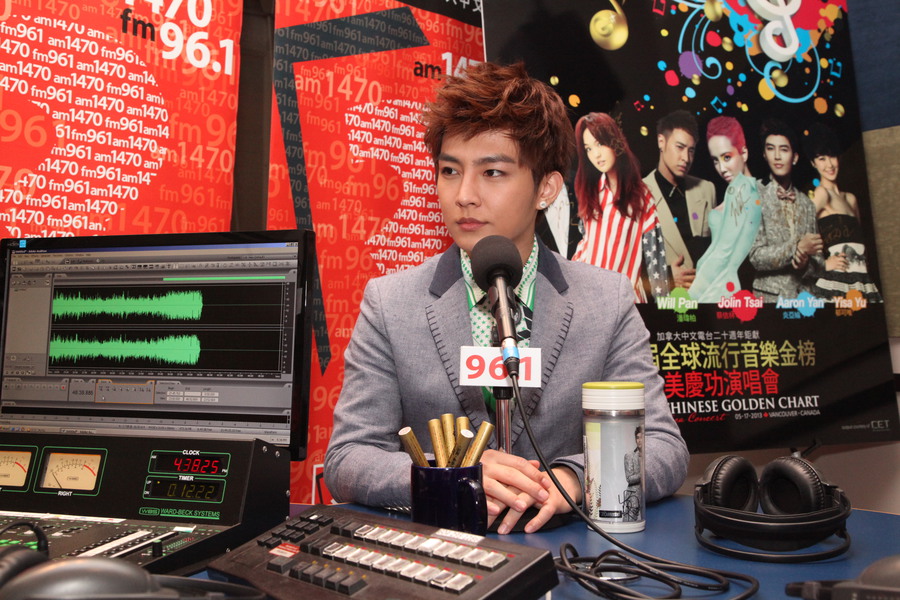 GCGC 炎亞綸 @ Fairchild Radio3698