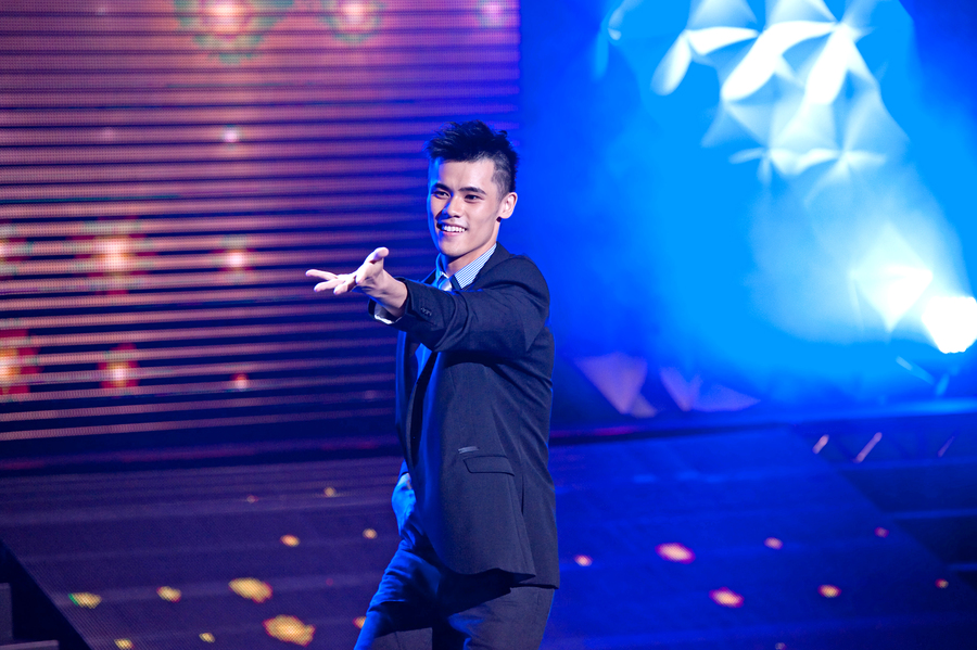 Sunshine Nation 2013 決賽台上4098
