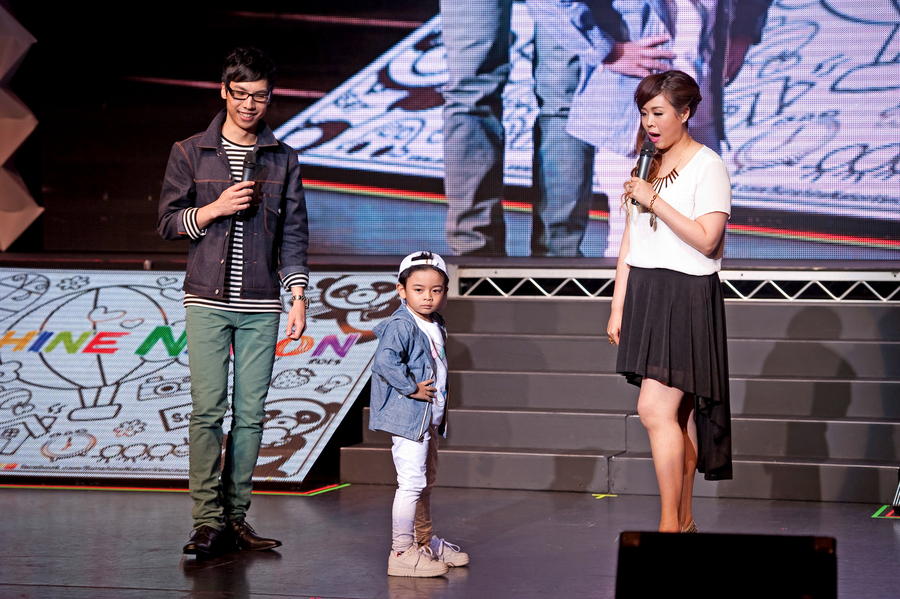 Sunshine Nation 2013 決賽台上4104