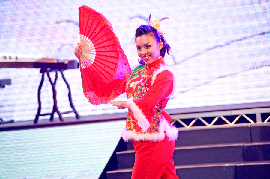 Sunshine Nation 2013 決賽台上4112