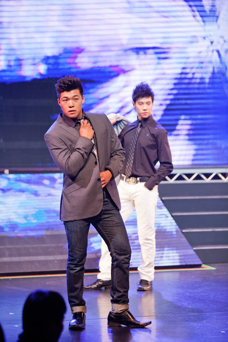 Sunshine Nation 2013 決賽台上4134