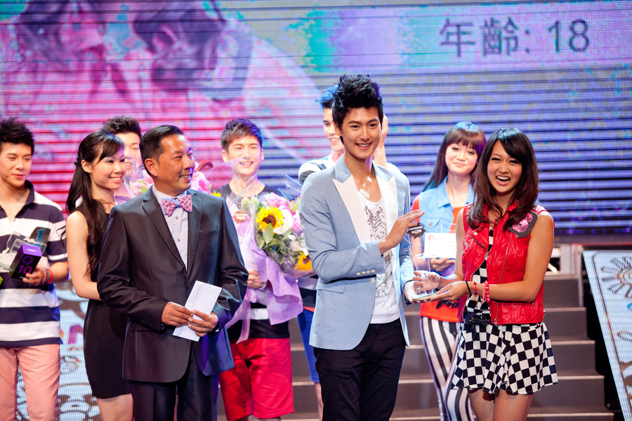 Sunshine Nation 2013 決賽台上4155