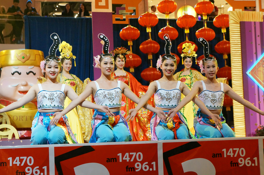CNY Eve 鼓舞飛羊慶豐年5474