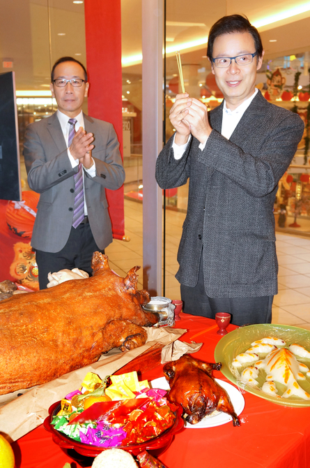 CNY Pig Cutting 加拿大中文電台初五開年6414