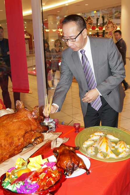 CNY Pig Cutting 加拿大中文電台初五開年6416