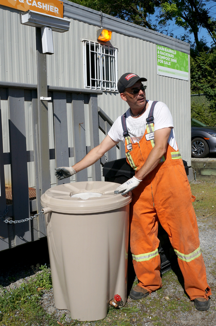 DJ 聽眾參觀 Richmond Recycle Depot