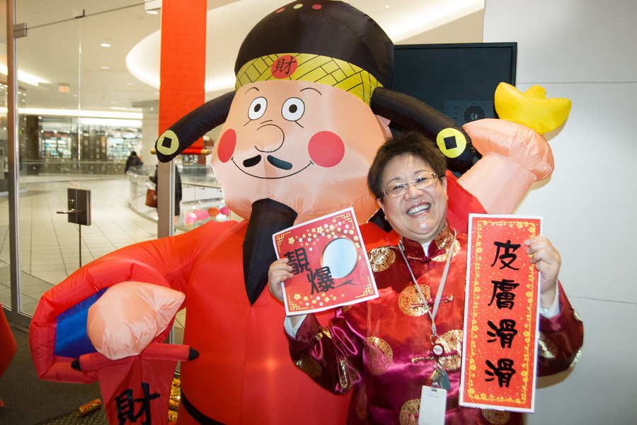 醒獅開年 電台 DJ 最愛賀年揮春逐個捉7319