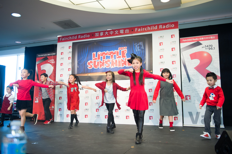 Little Sunshine 微笑眼神萌翻全場7818
