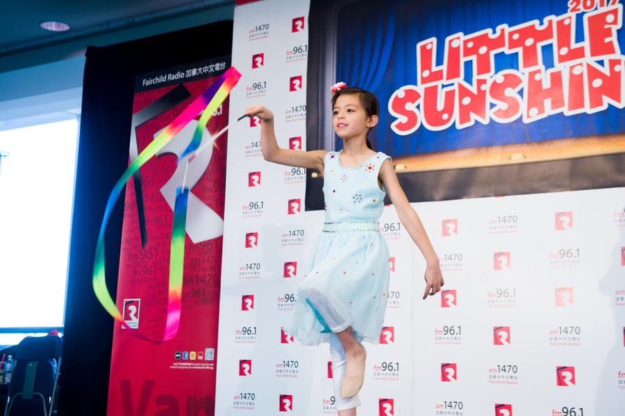 Little Sunshine 微笑眼神萌翻全場7836