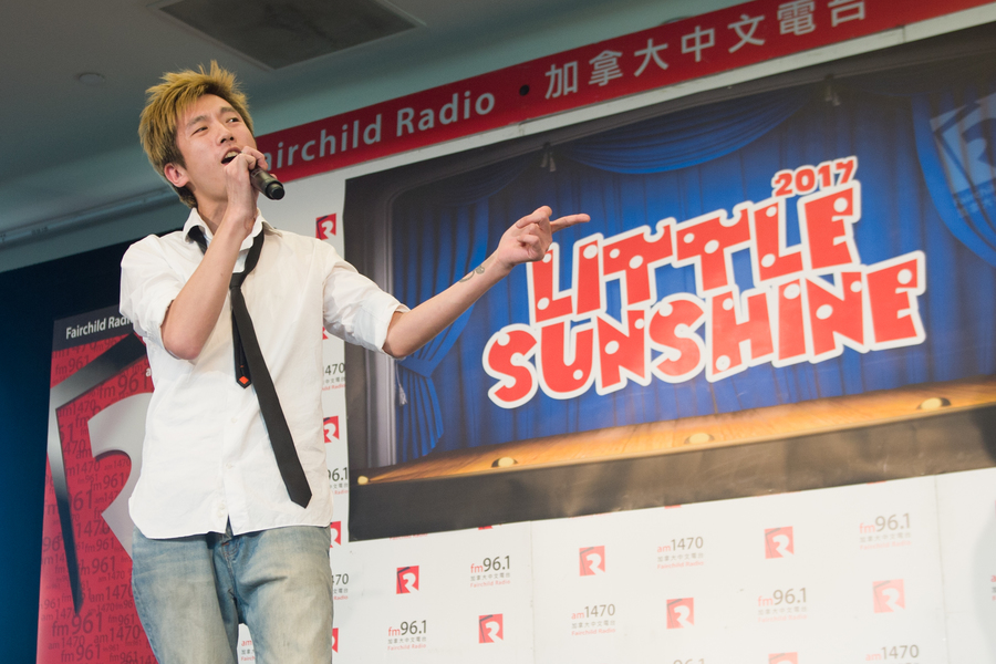 Little Sunshine 微笑眼神萌翻全場7857