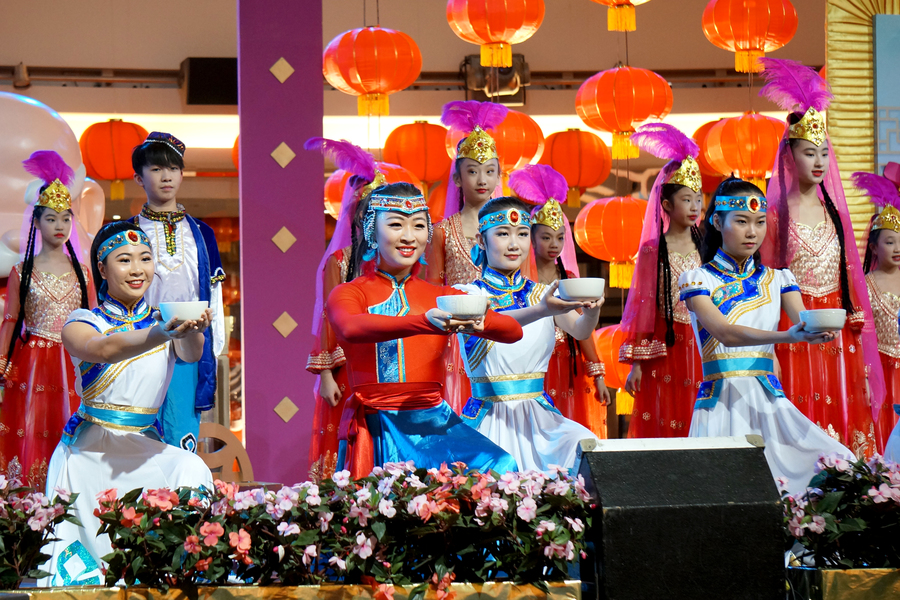CNY Eve 歌舞昇平慶新年 圖片集7976