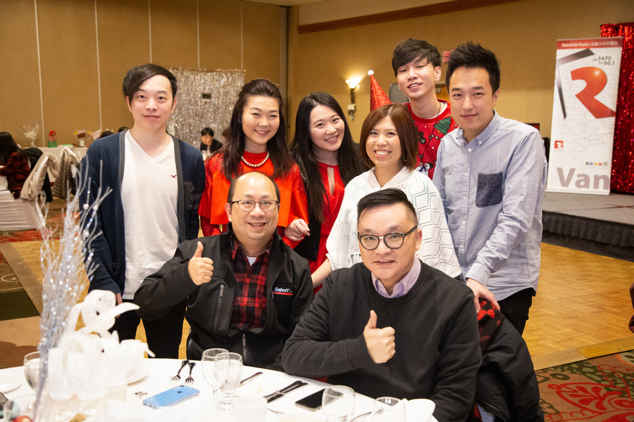  電台聖誕派對 講心又講金 大家很開心！8580