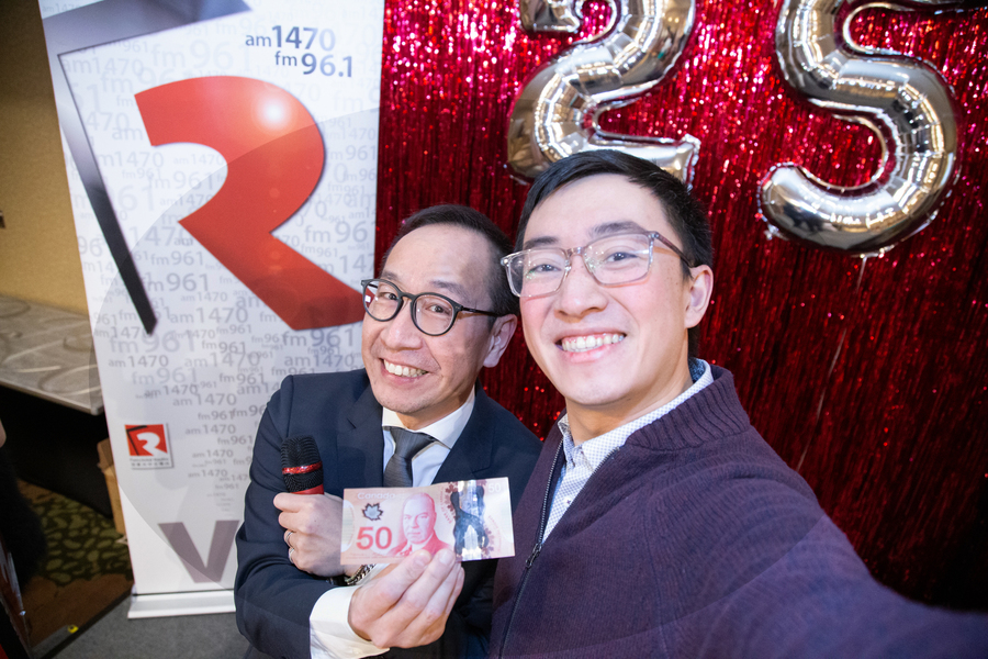  電台聖誕派對 講心又講金 大家很開心！8610