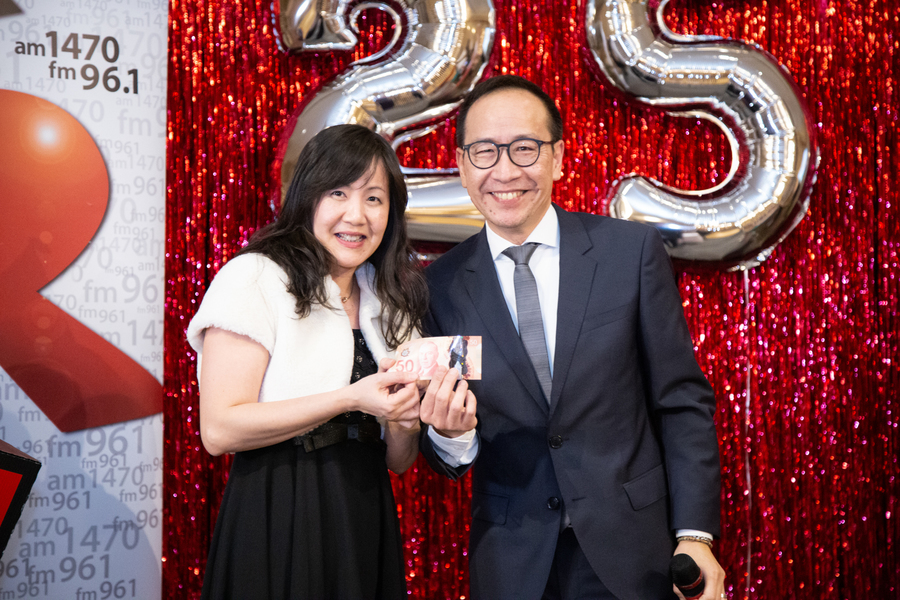  電台聖誕派對 講心又講金 大家很開心！8611