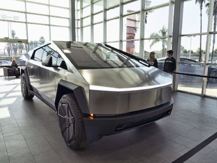 馬斯克表示將重新將注意力集中在Tesla1745738622
