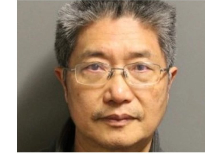 華裔按摩師涉治療期間性侵女病人