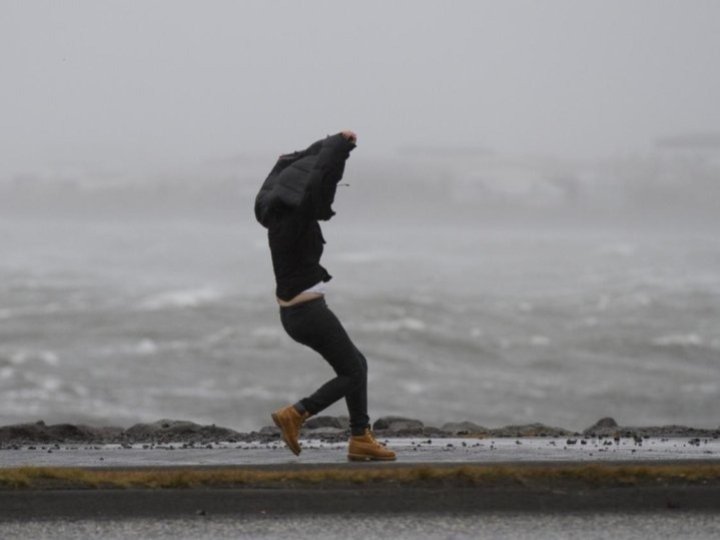 加拿大环境部再发暴雨警告 多地料至中午前雨势渐弱
